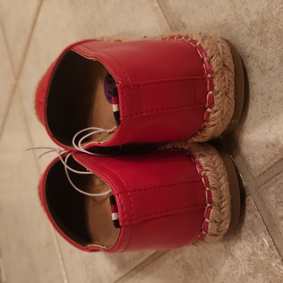 Tommy Hilfiger Bold Red Slip-On Espadrilles 6 1/2 Size - Picture 8 of 17